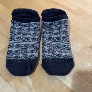 Pure Barre Black and Gray Patterned Socks